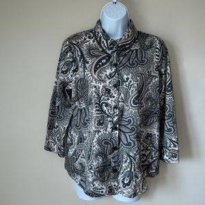 Van Heusen Womens Button Up Shirt